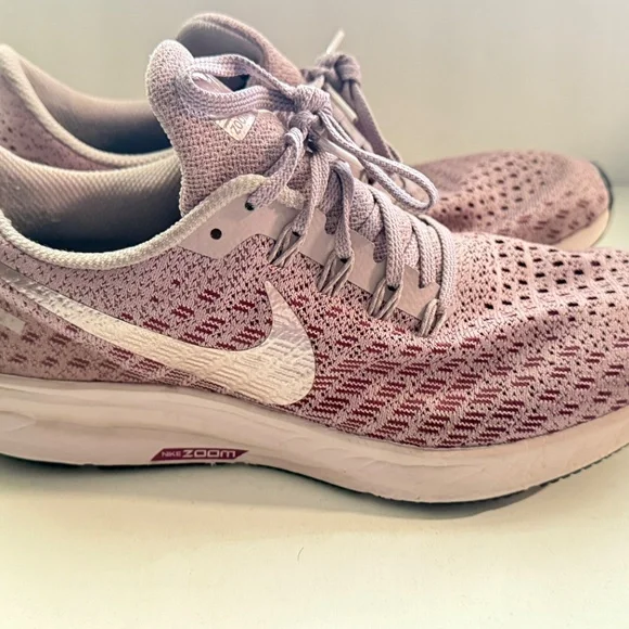 Women's Nike Zoom Pegasus 35 Running Shoes, Size 9.5 - Picture 5 of 8